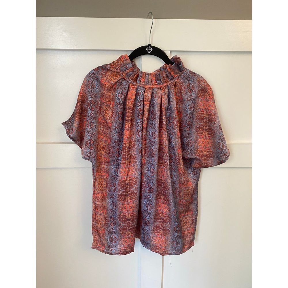 Caroline Hill Medium‎ short sleeve blouse NWT